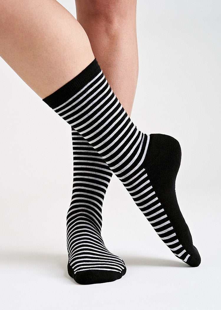 SOCKEN MIT STREIFEN BLACK