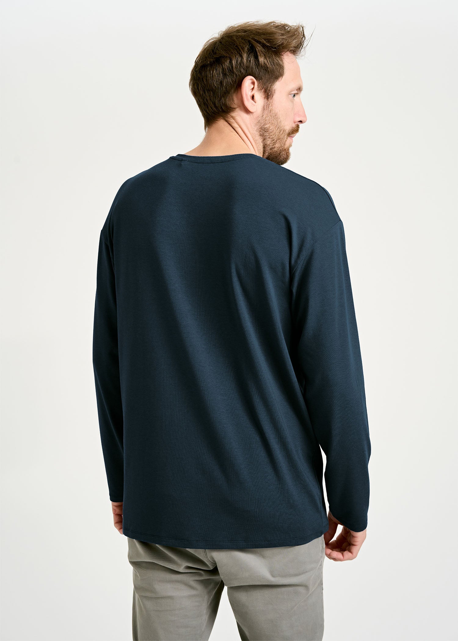 HERREN LANGARMSHIRT OVERCUT CHRIS CARBON