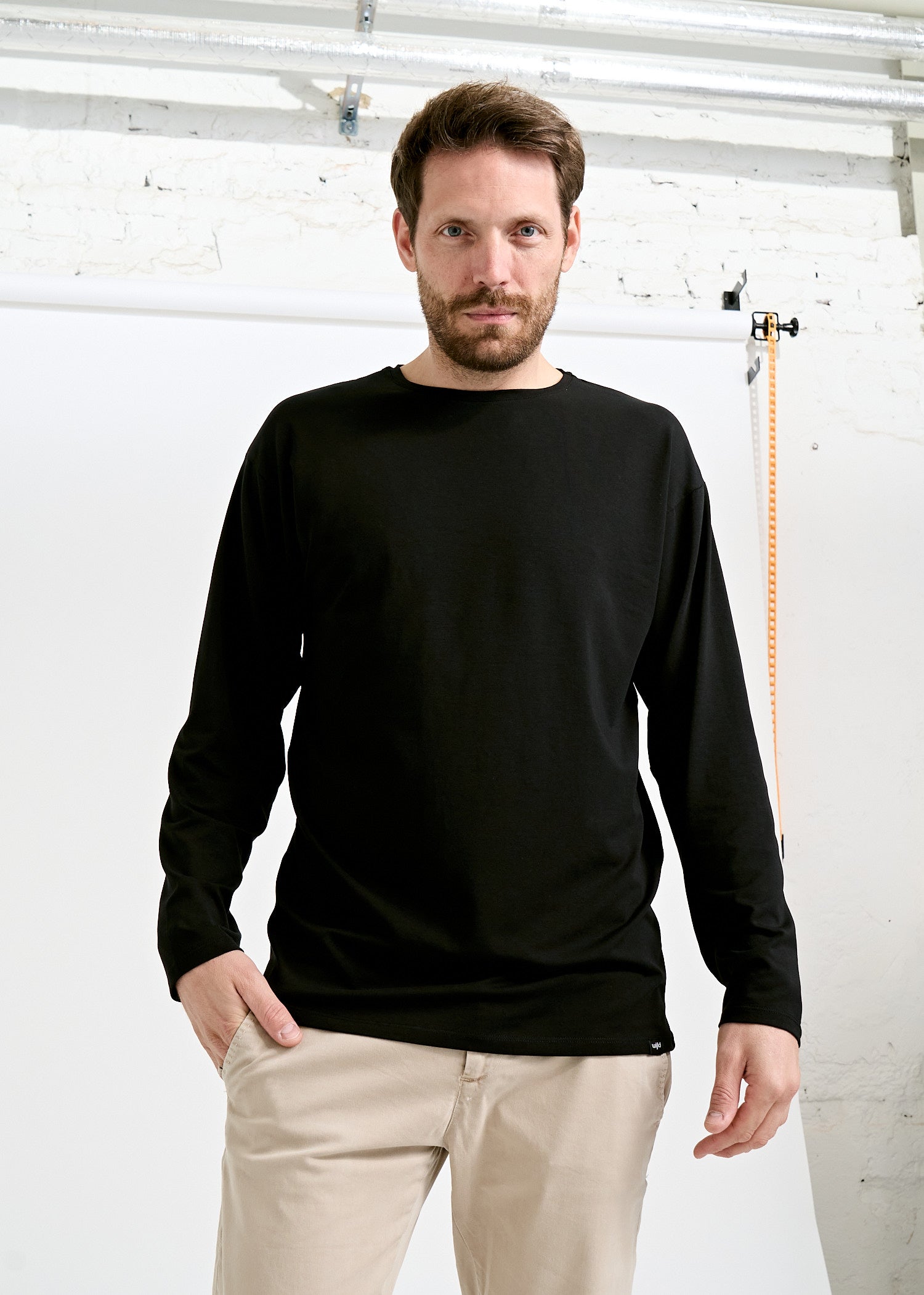 HERREN LANGARMSHIRT OVERCUT CHRIS BLACK