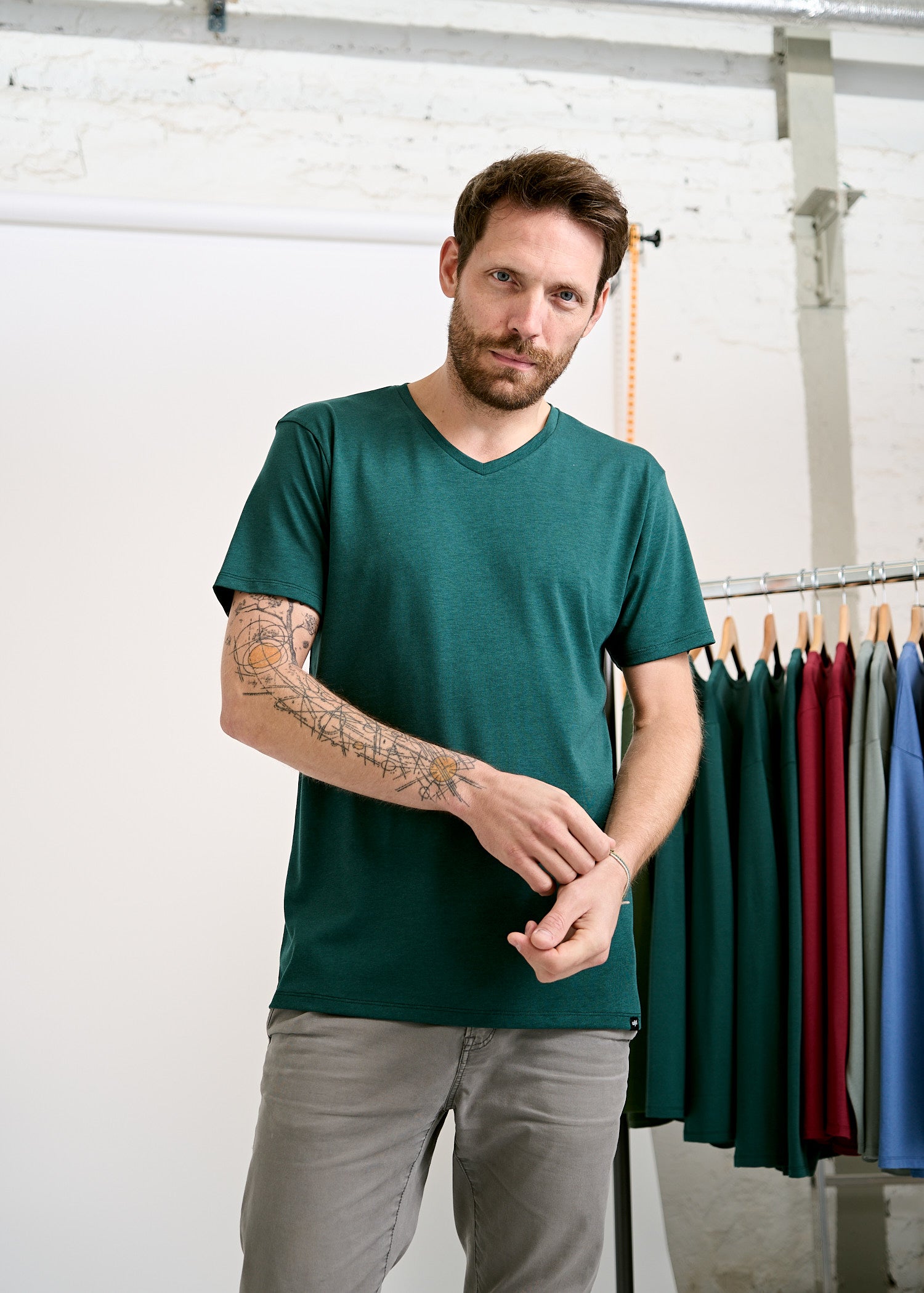 MEN'S WOODSHIRT V-NECK ALEX SEA MOSS