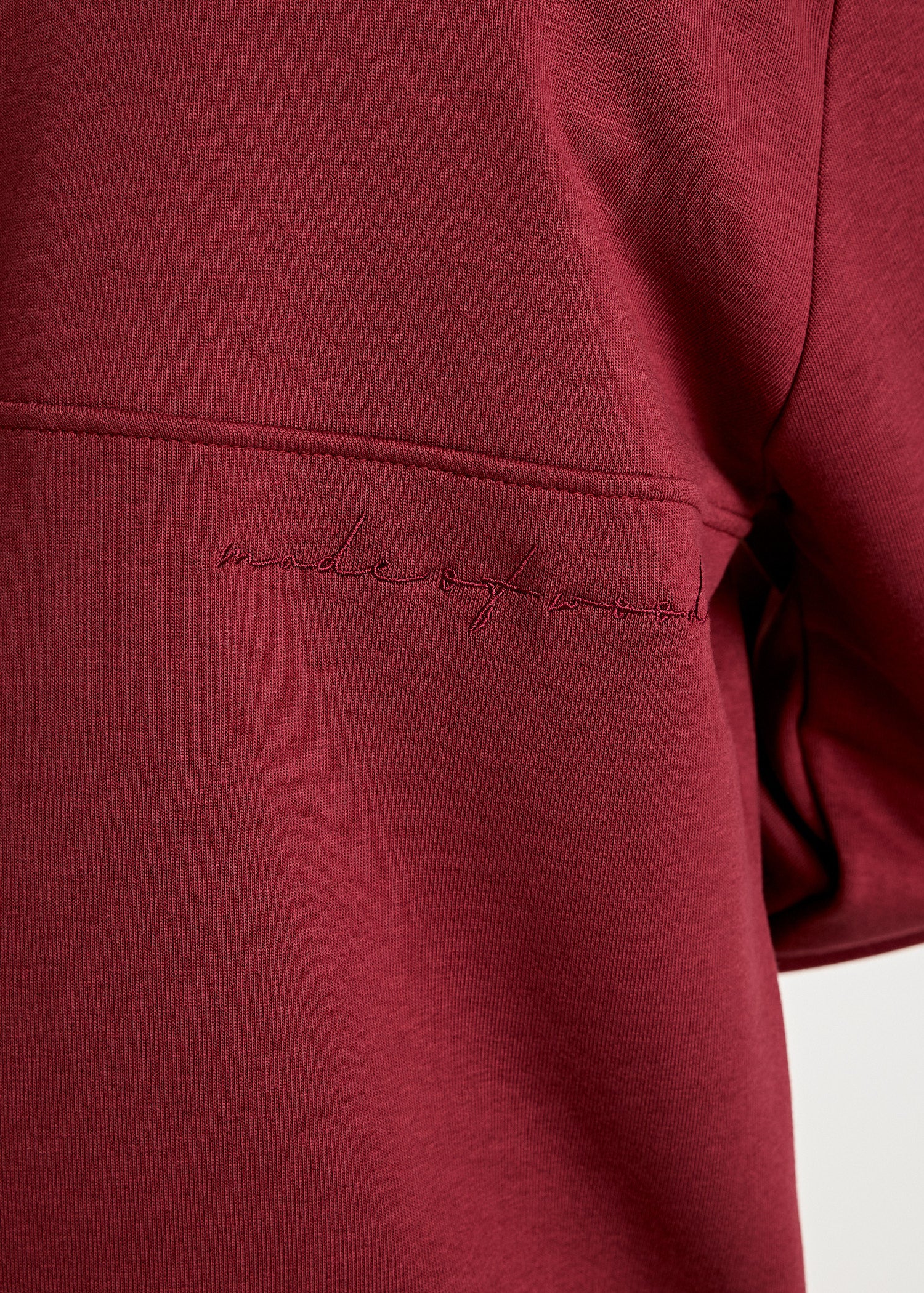 HERREN SWEATER TILL TIBETAN RED