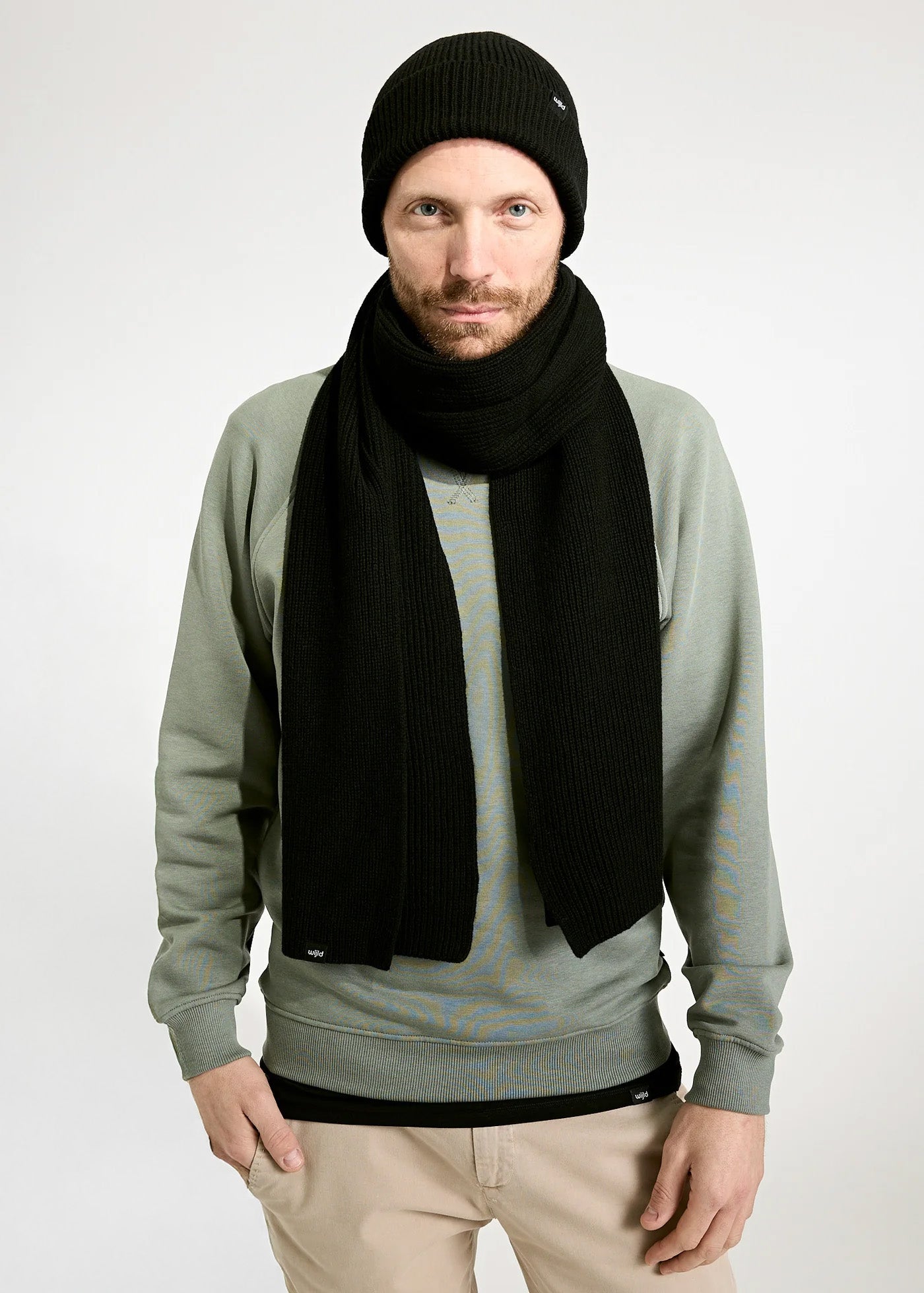 BEANIE KIM BLACK