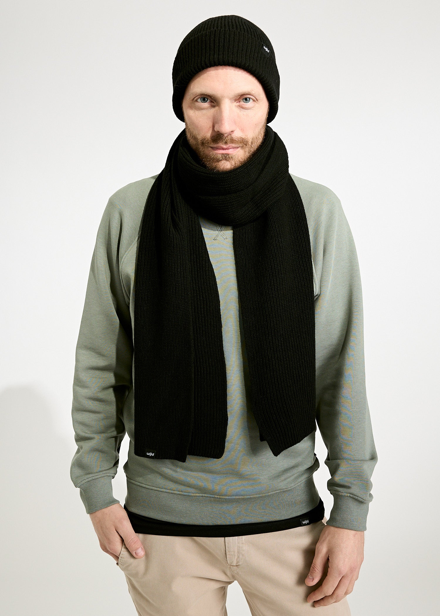 BEANIE KIM BLACK