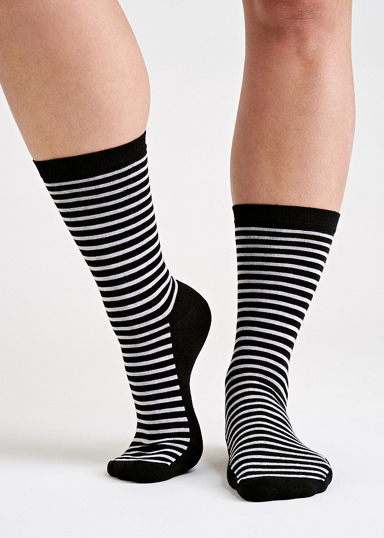 SOCKEN MIT STREIFEN BLACK