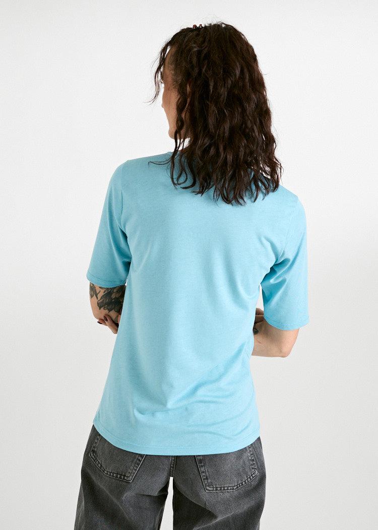 DAMEN WOODSHIRT LONGER SLEEVE SLIM LOLA MILKY BLUE